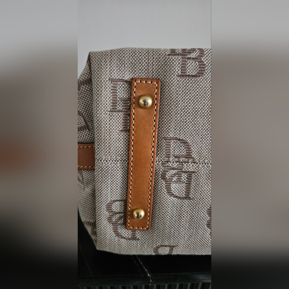 Dooney & Bourke Brown Vintage Tote - Picture 14 of 16